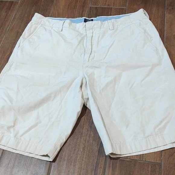J. crew 35W Rivington khaki shorts - Picture 1 of 2